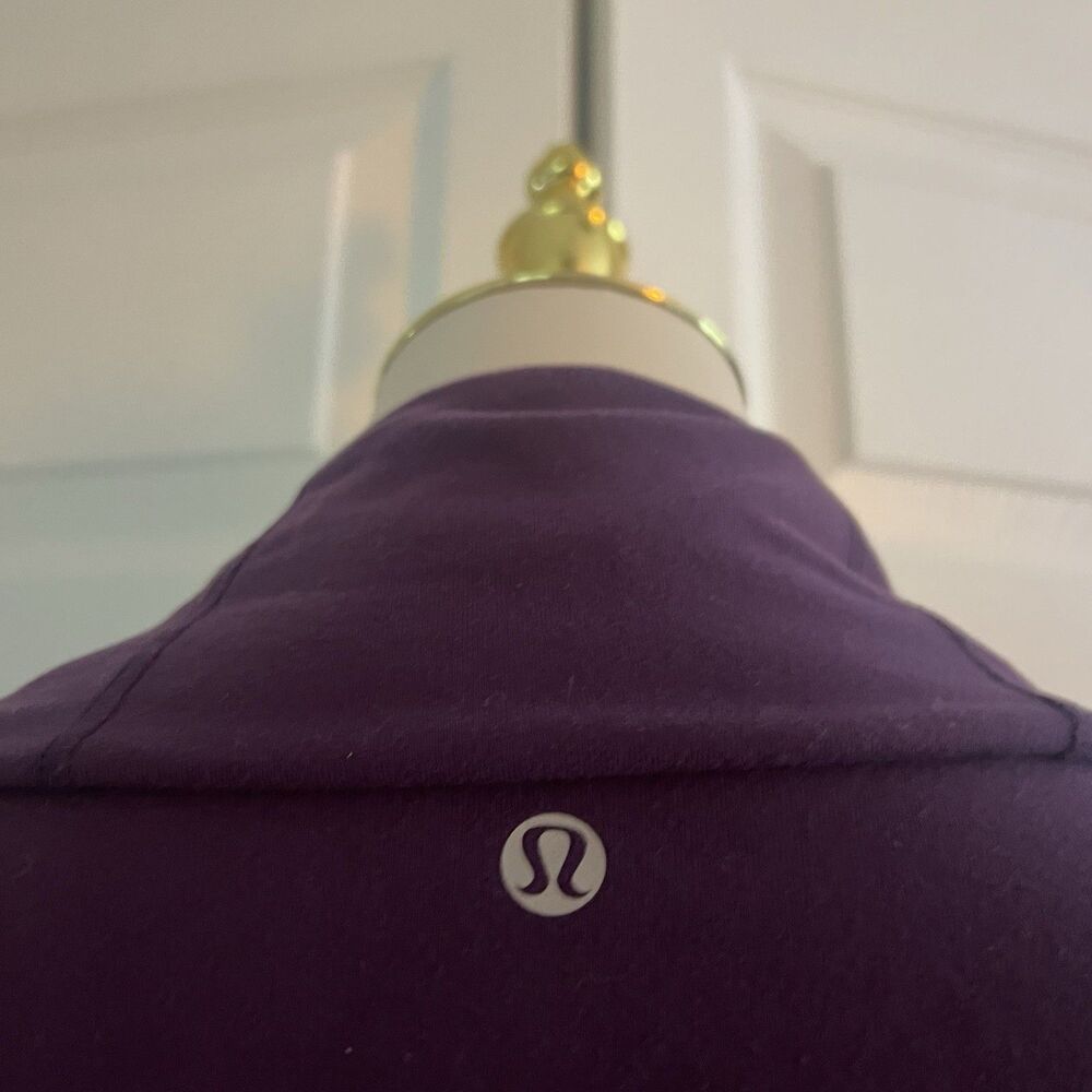 Lululemon Origami Stride Jacket Dark Purple Athletic Full-Zip Womens sz 6 - Picture 4 of 4
